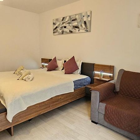 Appartement T&M à Braşov Extérieur photo